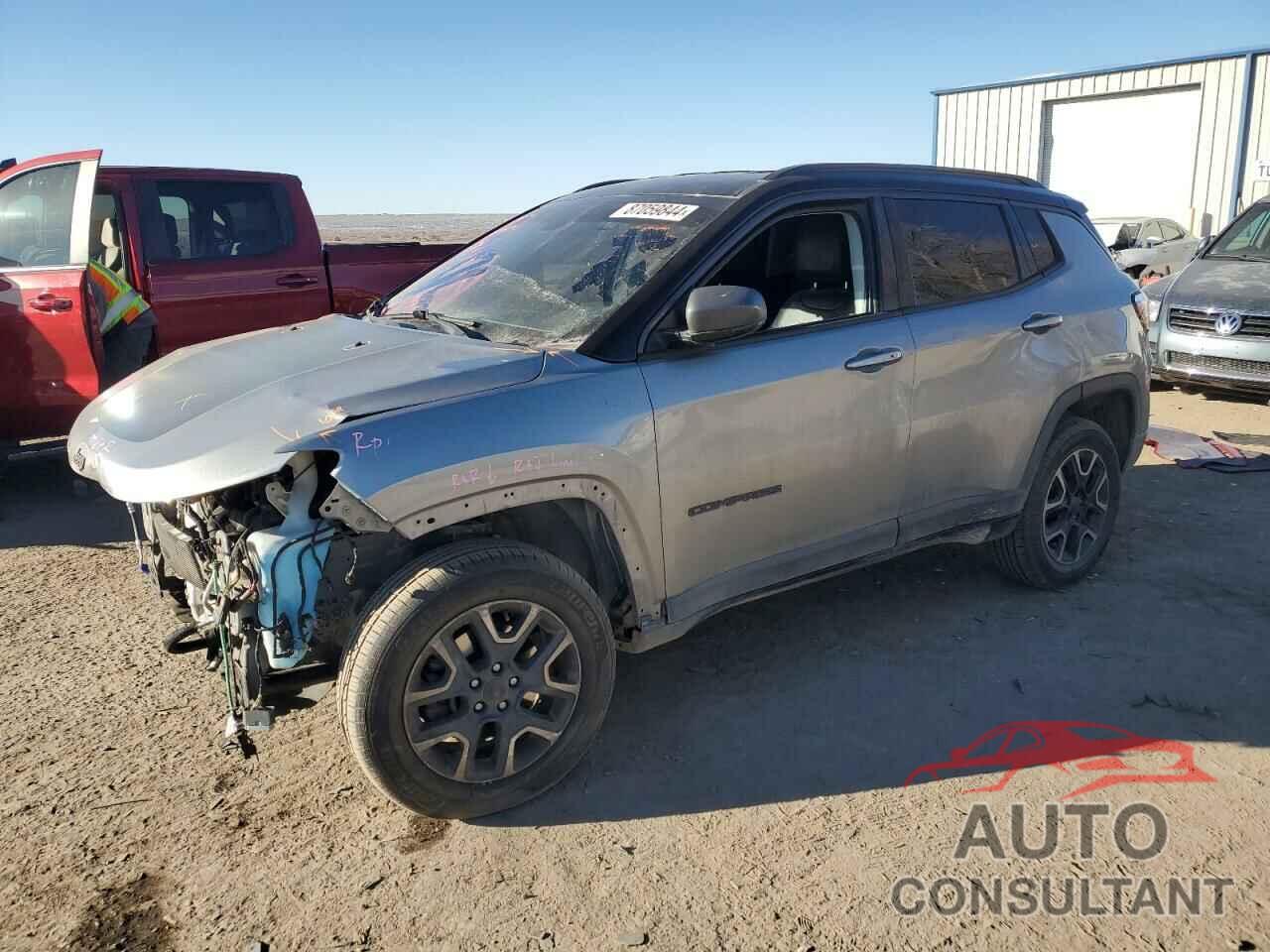 JEEP COMPASS 2019 - 3C4NJDDB8KT748104