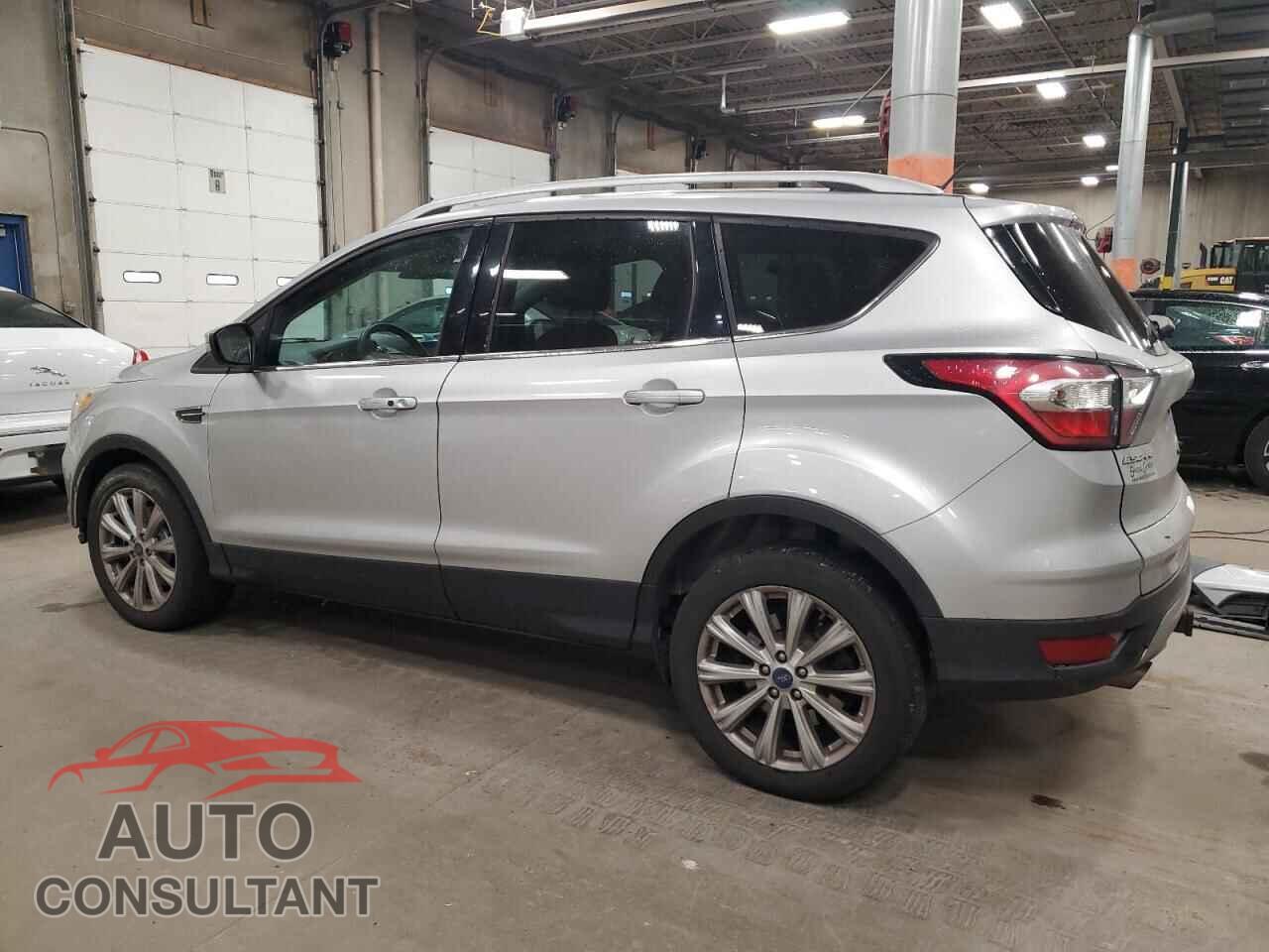 FORD ESCAPE 2017 - 1FMCU9J9XHUD11471