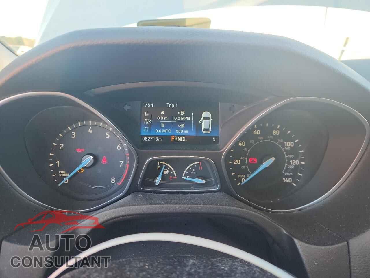 FORD FOCUS 2018 - 1FADP3F20JL236905