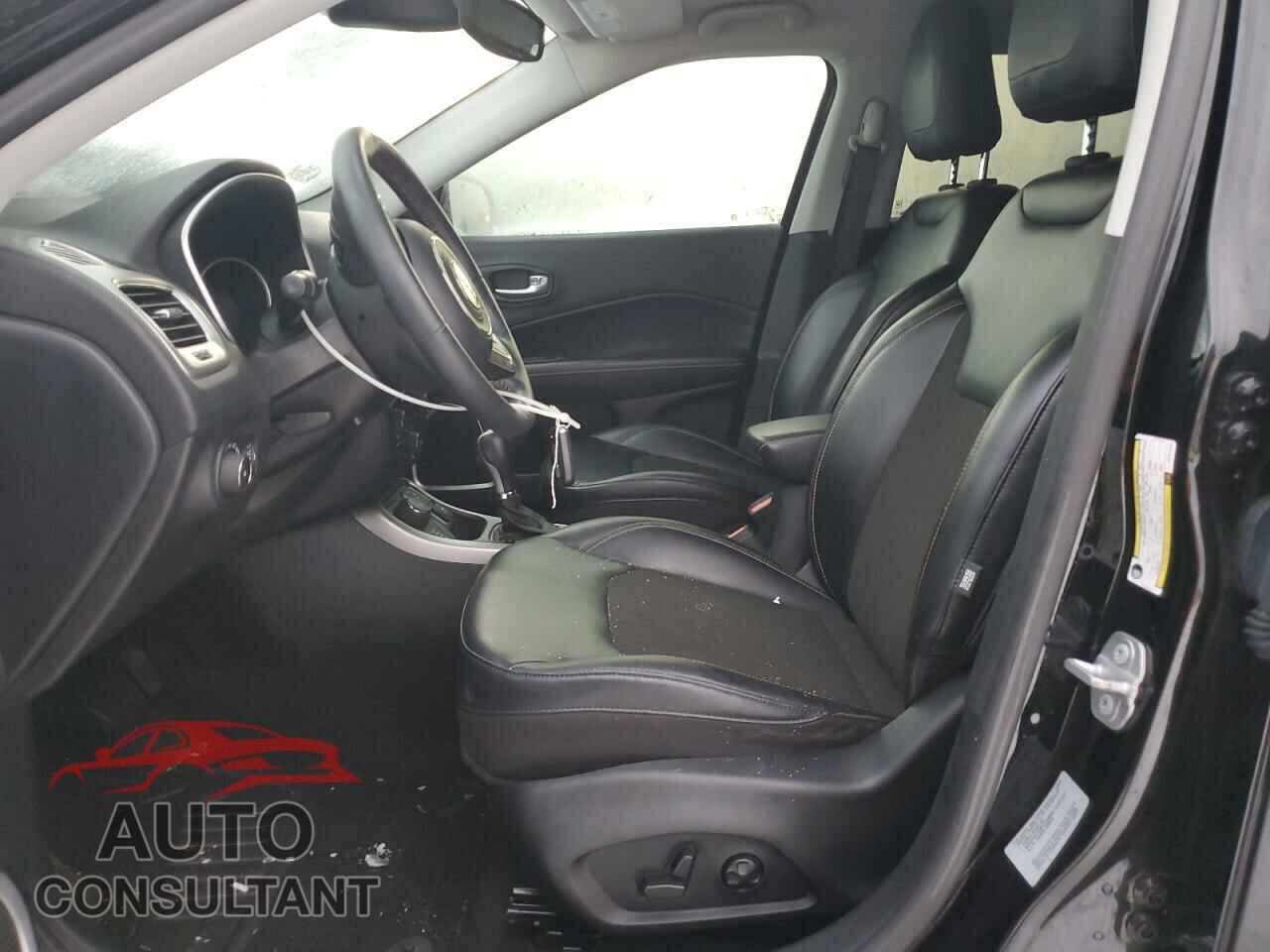JEEP COMPASS 2017 - 3C4NJDBB8HT651318