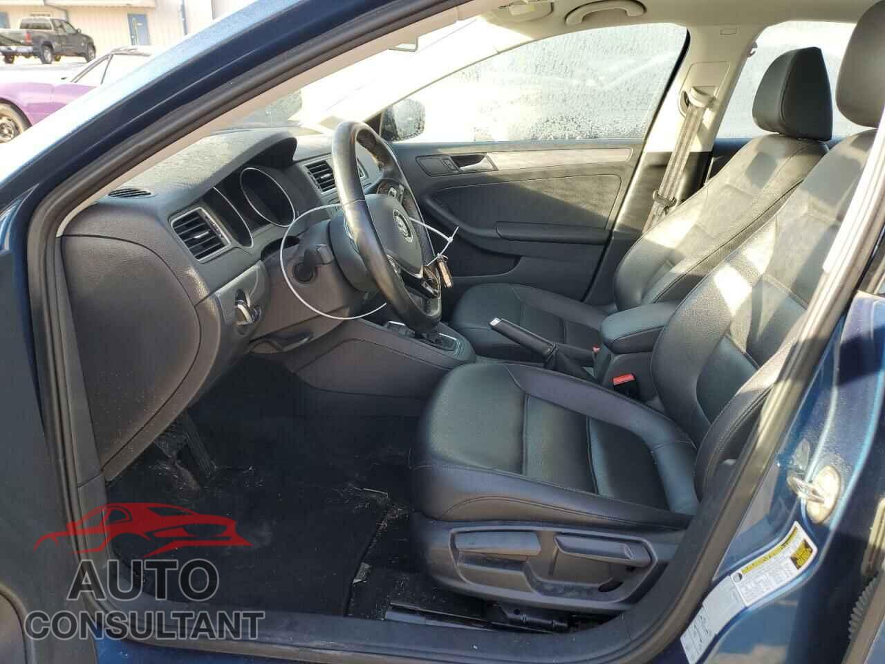 VOLKSWAGEN JETTA 2017 - 3VWDB7AJ9HM410362