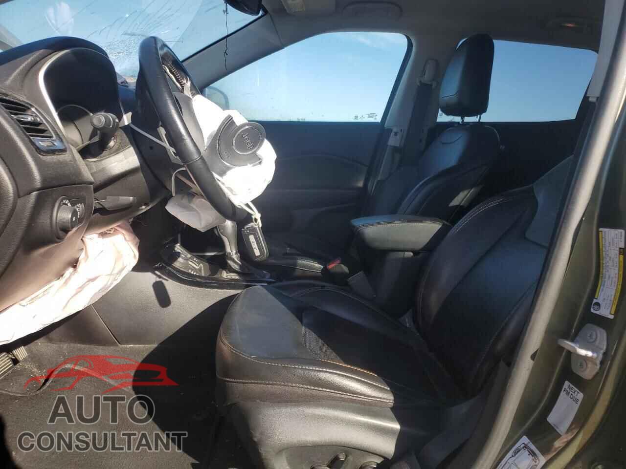 JEEP COMPASS 2020 - 3C4NJDCB7LT119002