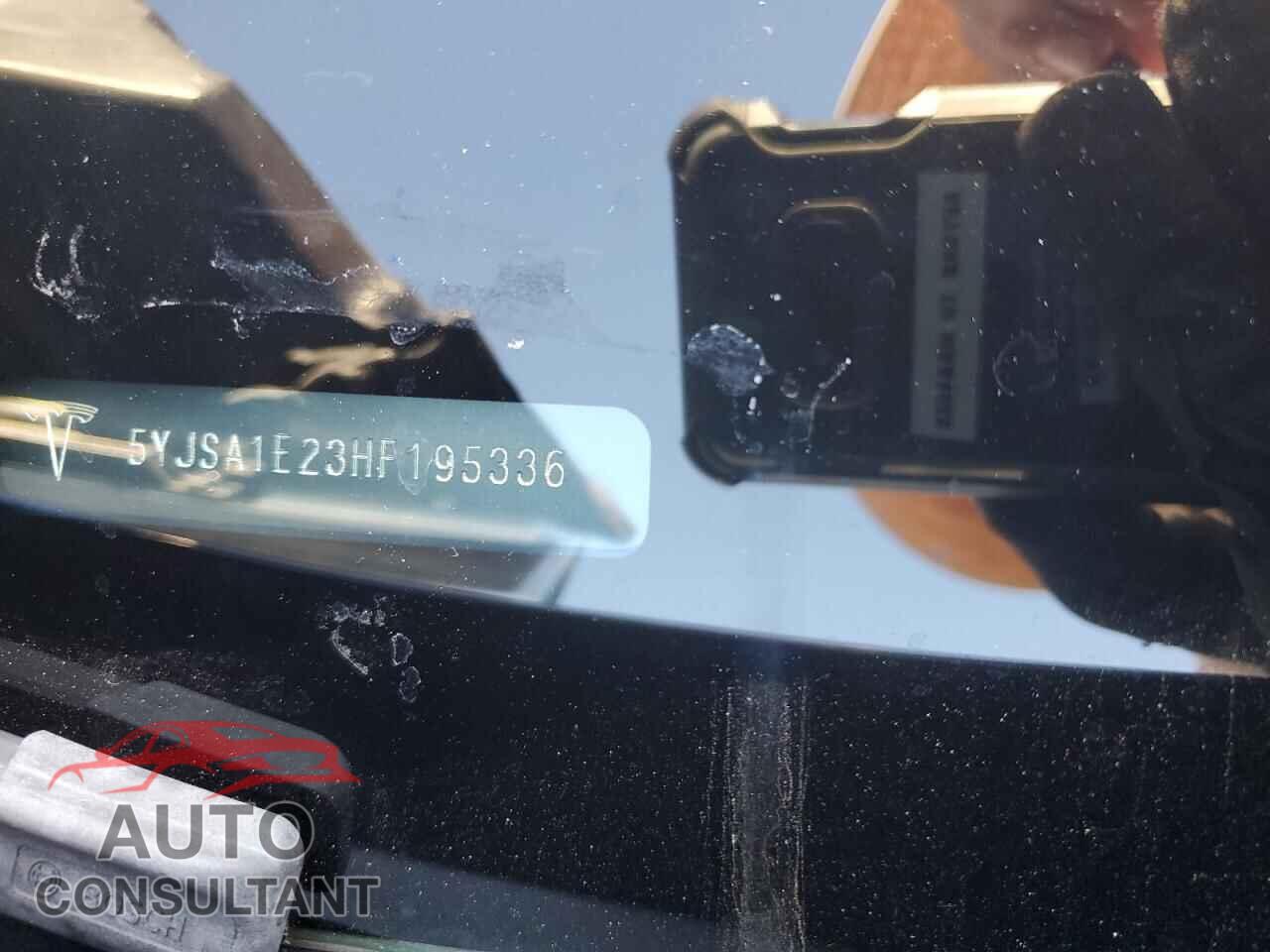 TESLA MODEL S 2017 - 5YJSA1E23HF195336