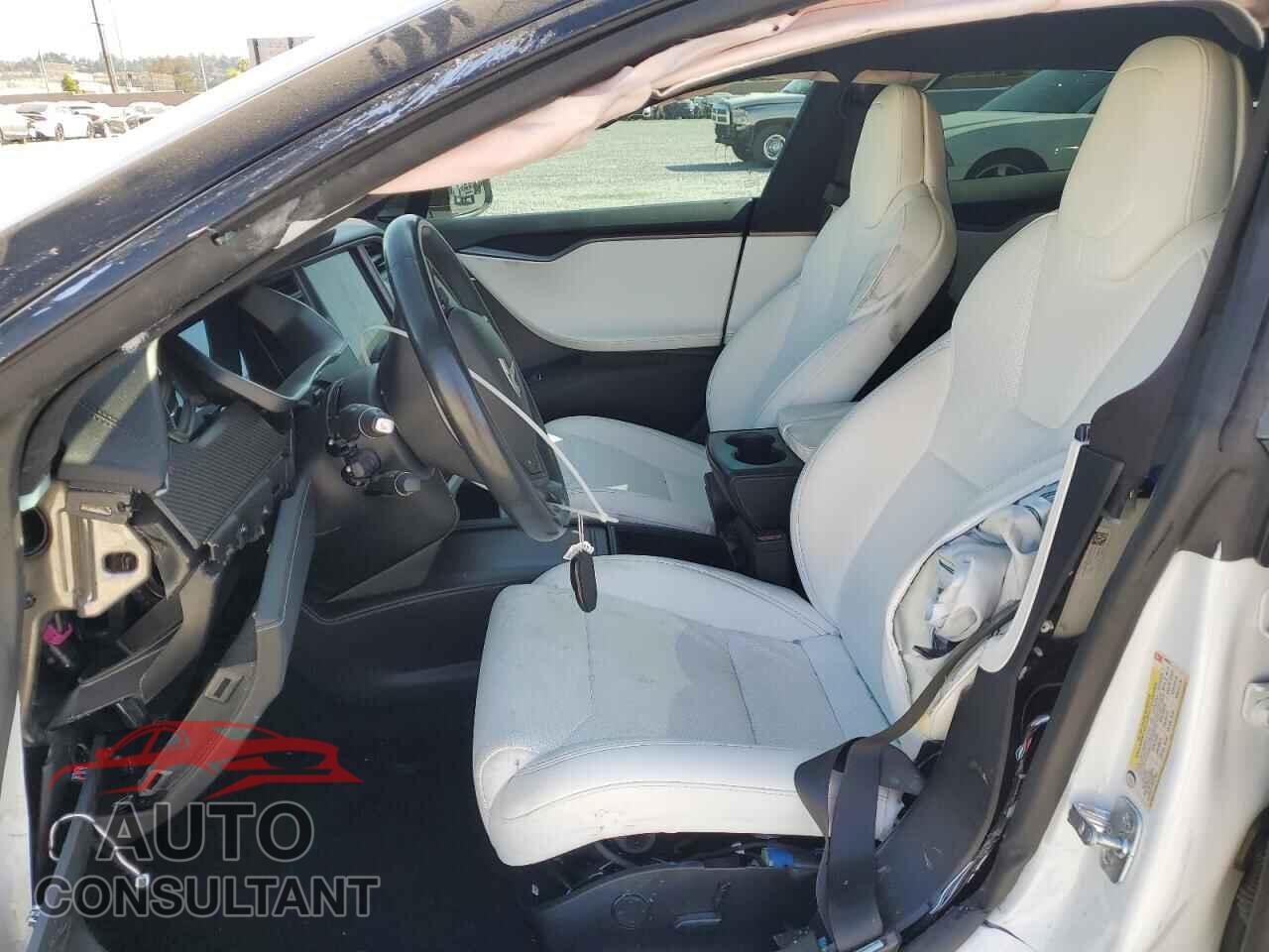 TESLA MODEL S 2018 - 5YJSA1E48JF298016