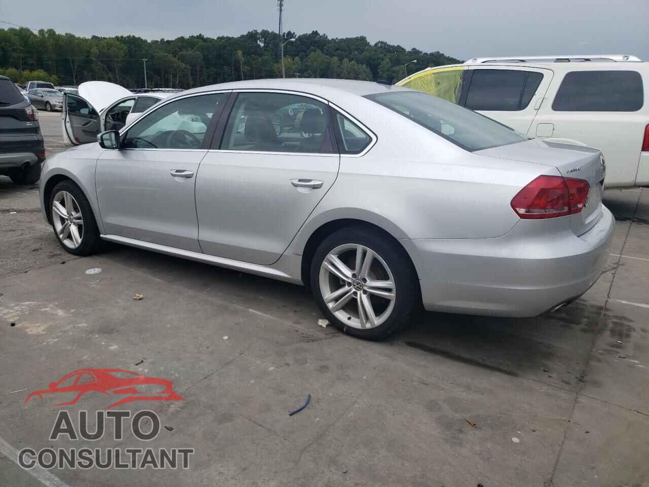 VOLKSWAGEN PASSAT 2015 - 1VWBV7A33FC053484