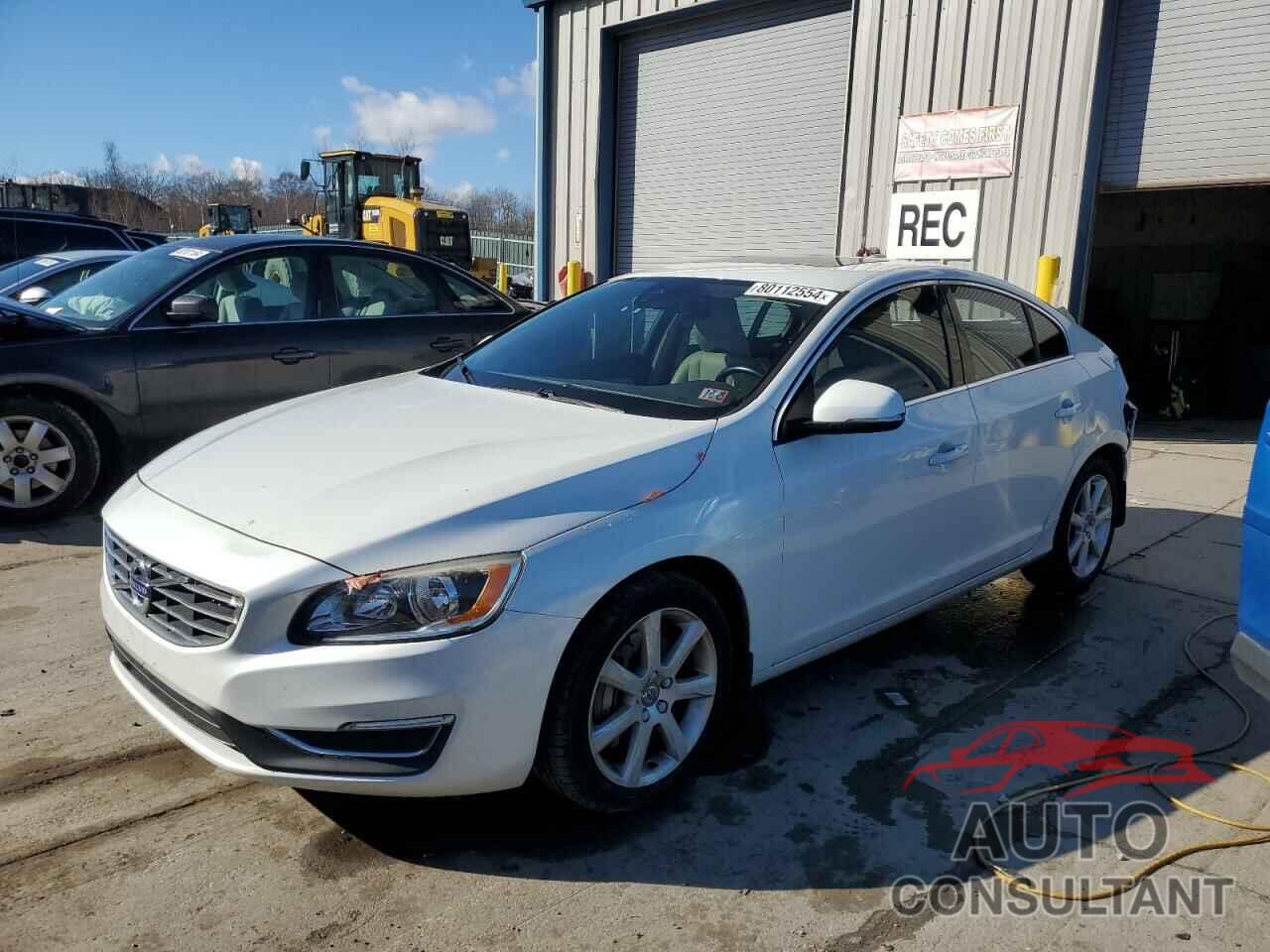 VOLVO S60 2016 - YV1612TKXG2410118