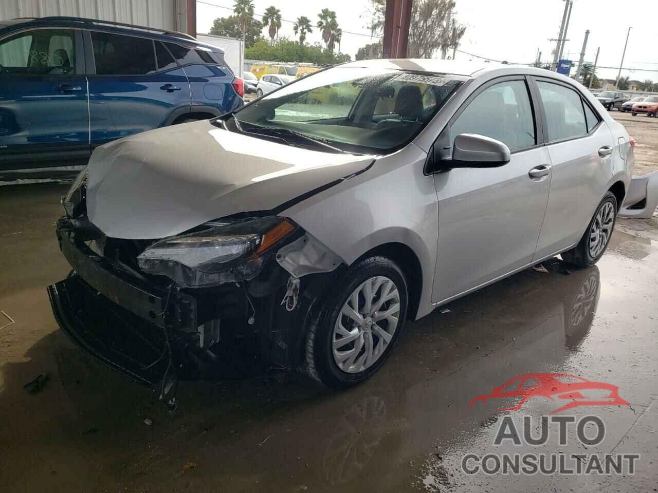 TOYOTA COROLLA 2018 - 2T1BURHEXJC071120