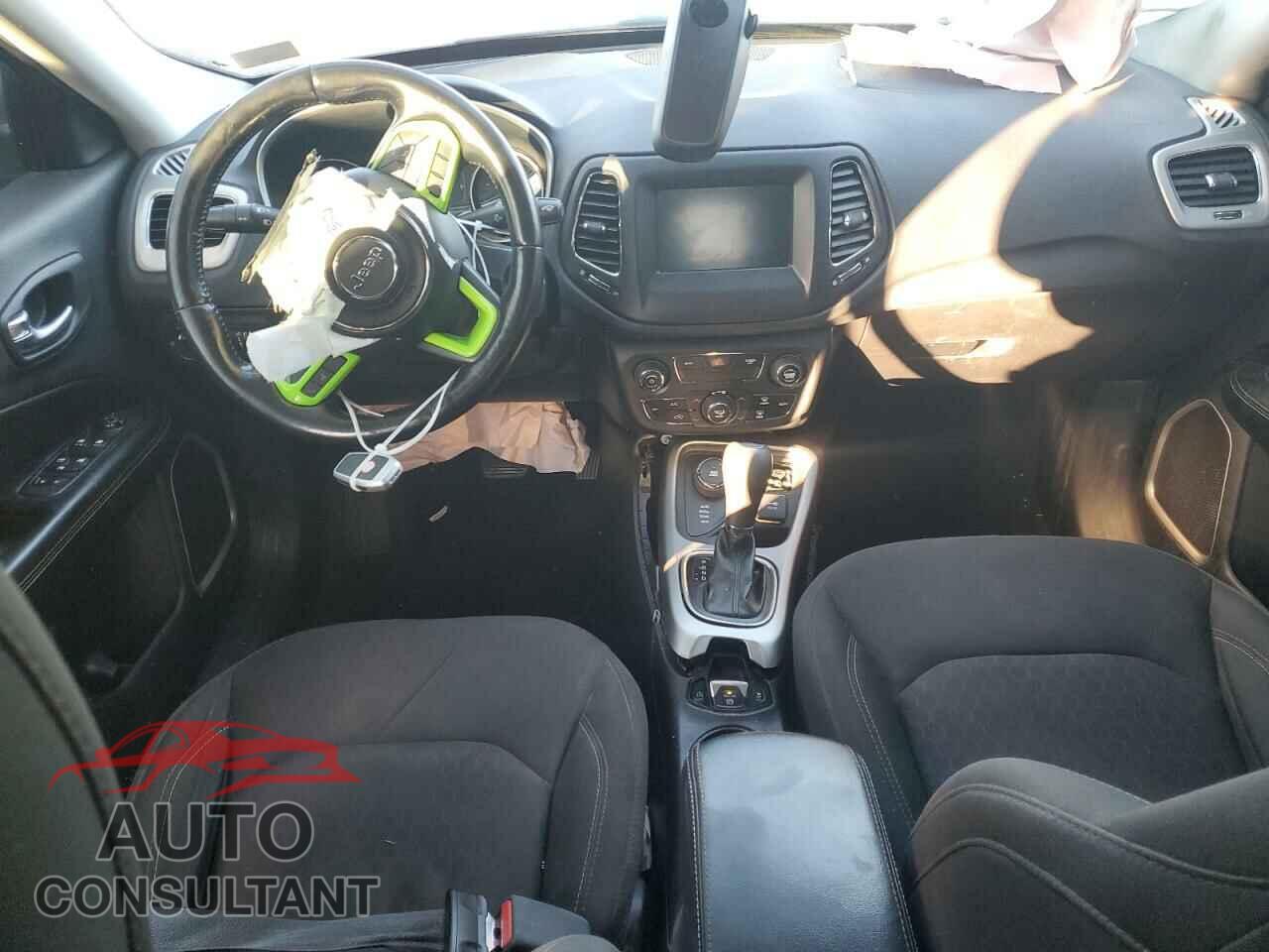 JEEP COMPASS 2020 - 3C4NJDAB0LT165645