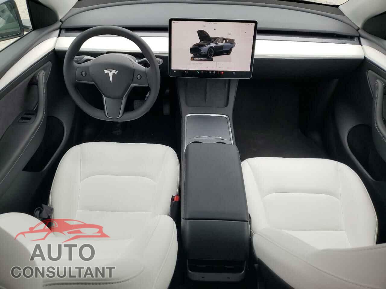 TESLA MODEL Y 2024 - 7SAYGAEE2RF068357