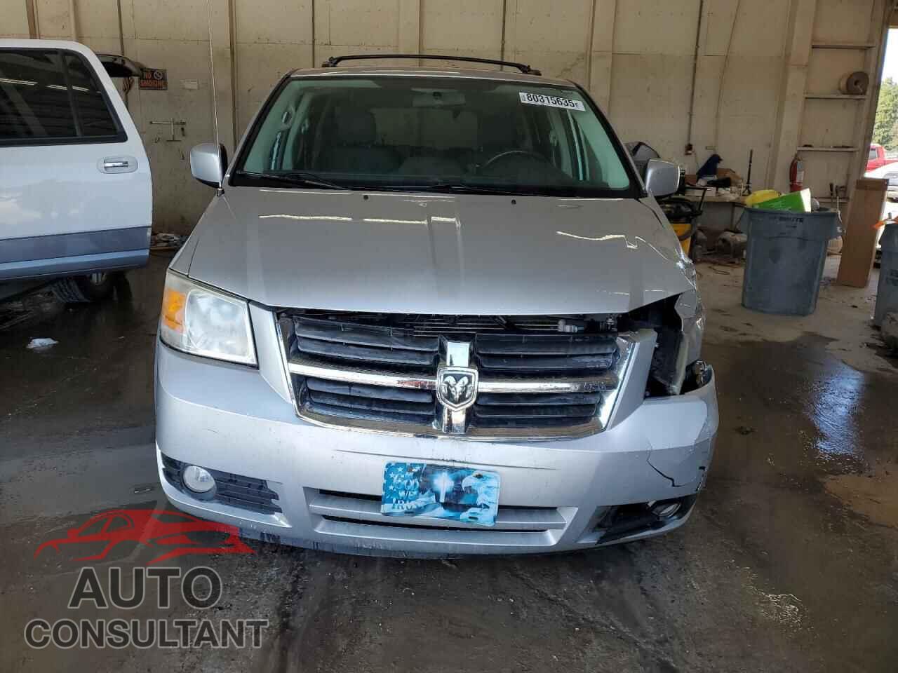 DODGE CARAVAN 2010 - 2D4RN5D16AR121022