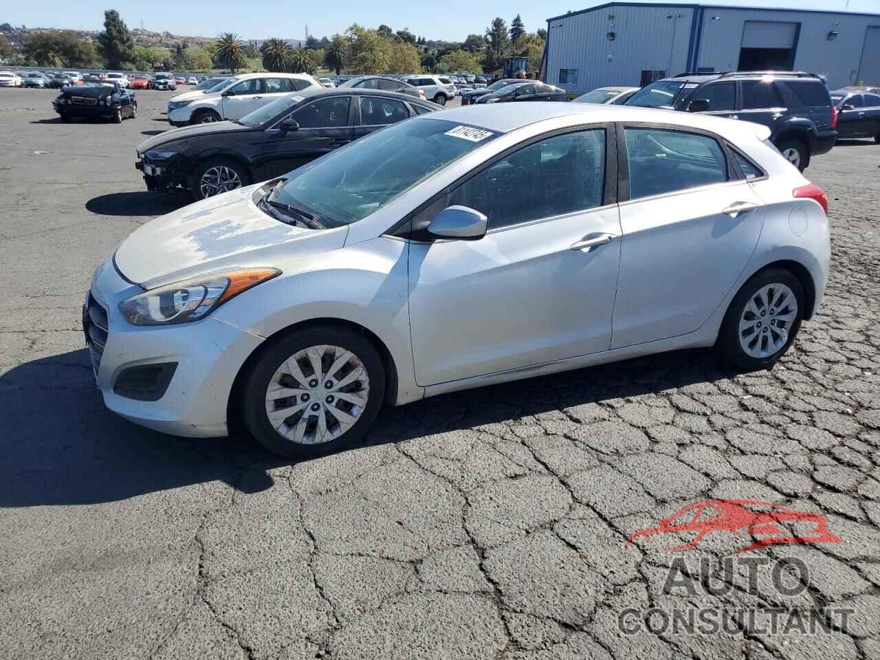 HYUNDAI ELANTRA 2017 - KMHD35LH8HU364478