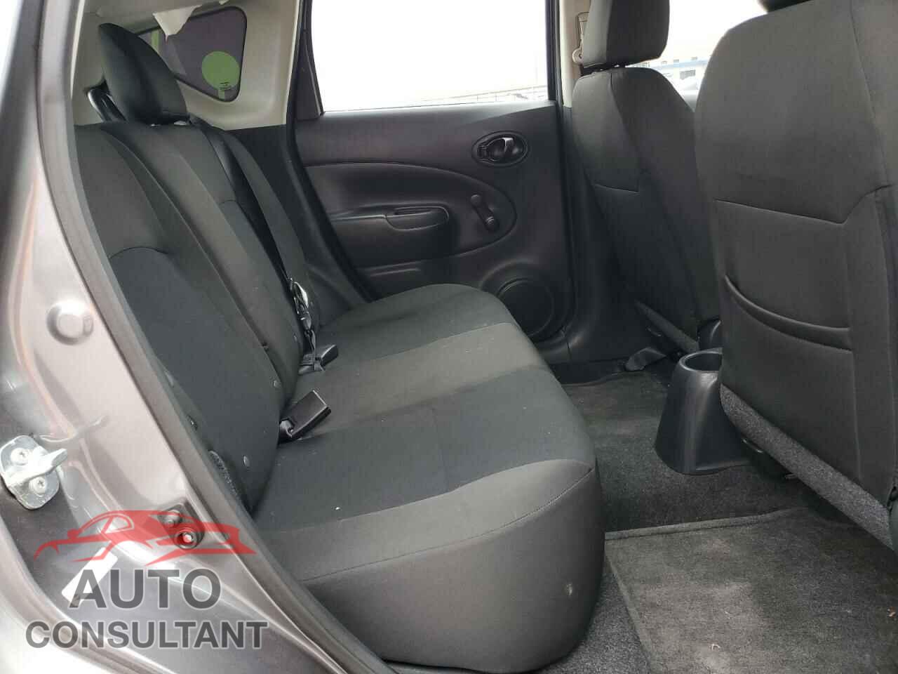 NISSAN VERSA 2017 - 3N1CE2CP3HL361145