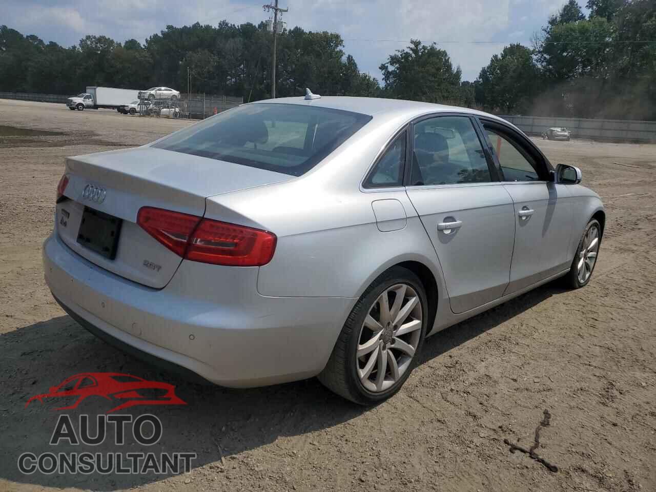 AUDI A4 2013 - WAUEFAFL8DN009840