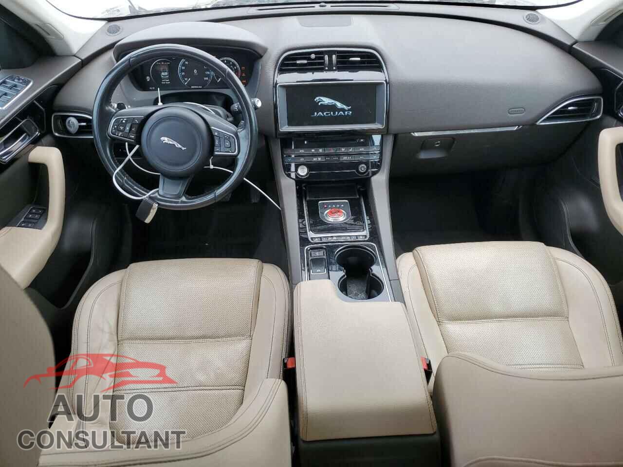 JAGUAR F-PACE 2017 - SADCK2BV3HA070582