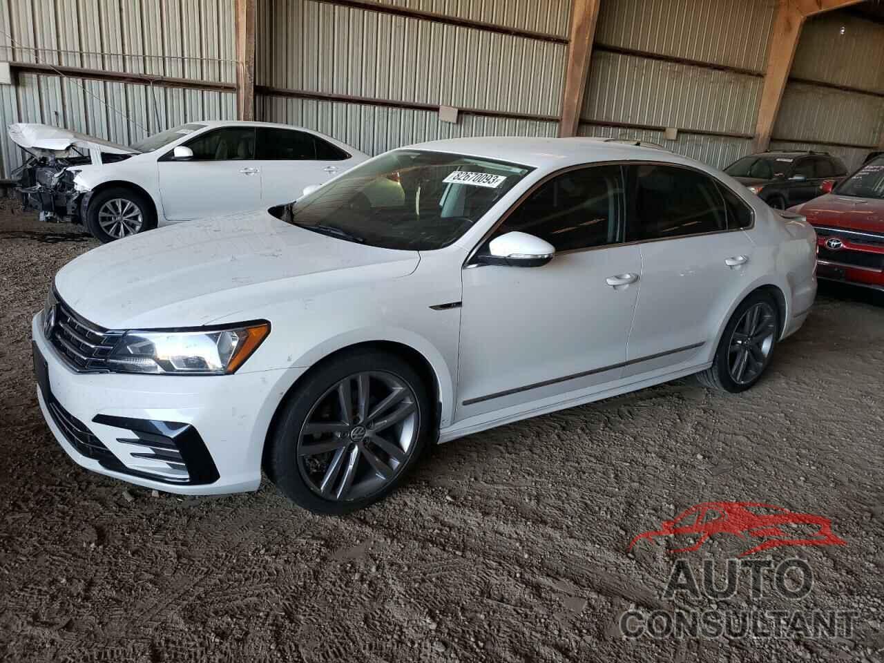 VOLKSWAGEN PASSAT 2017 - 1VWDT7A39HC001956