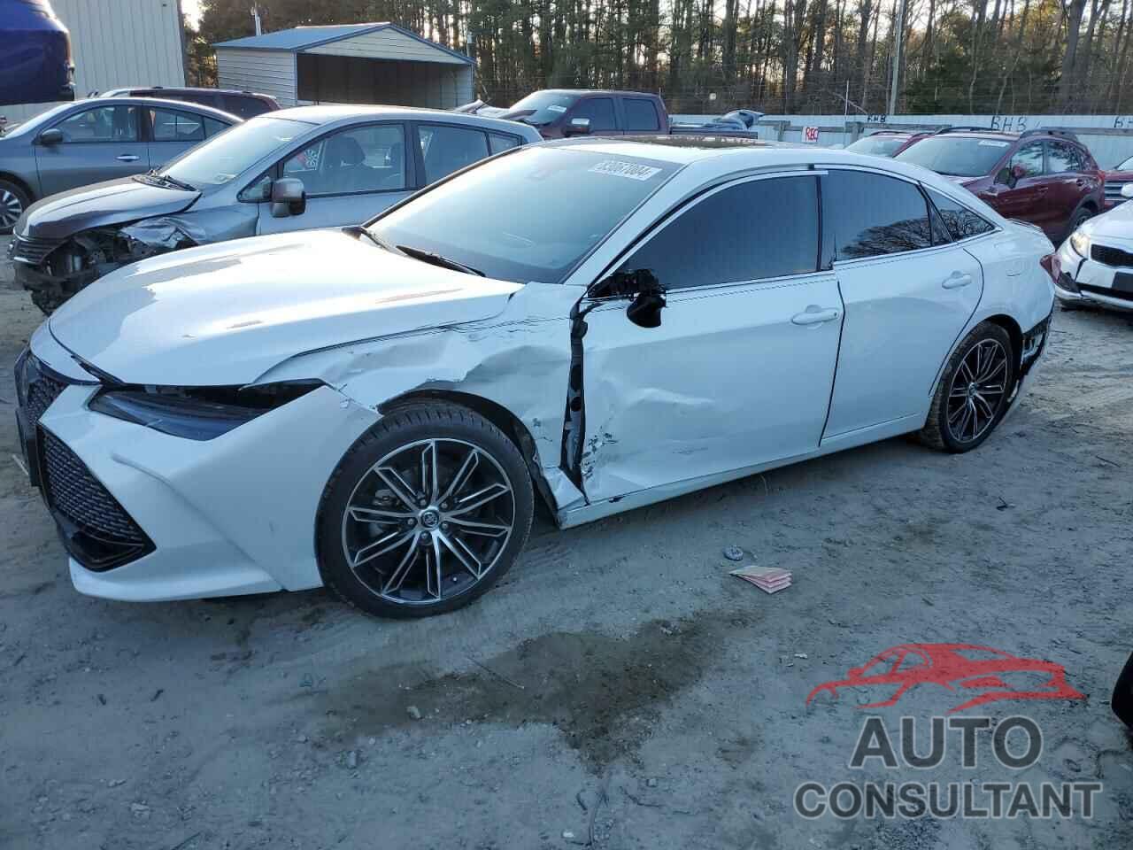 TOYOTA AVALON 2019 - 4T1BZ1FB2KU020884