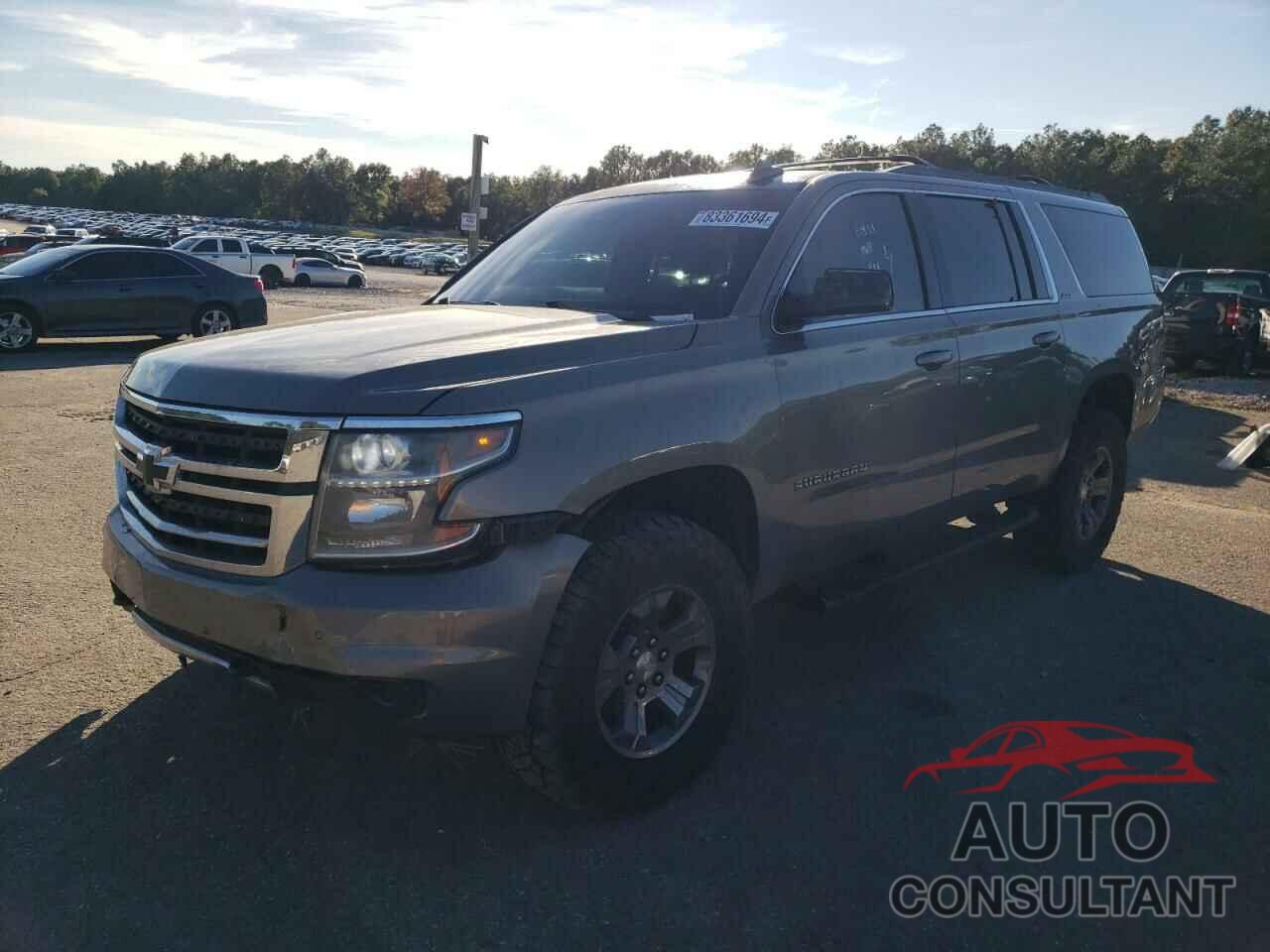 CHEVROLET SUBURBAN 2017 - 1GNSKHKC3HR142995