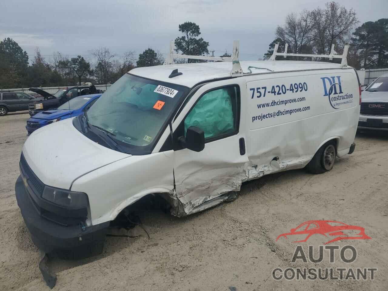 CHEVROLET EXPRESS 2018 - 1GCWGAFP6J1261449