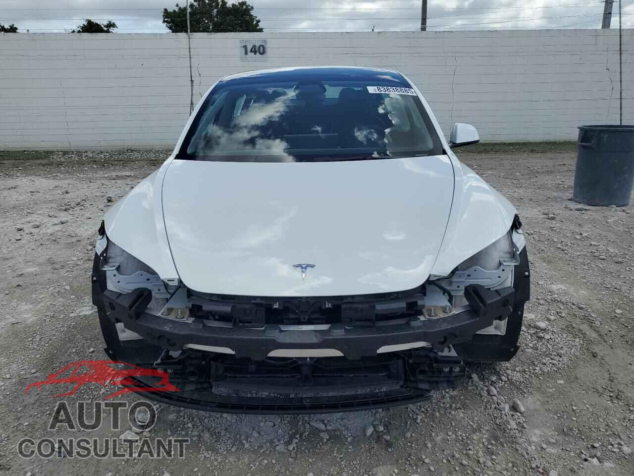 TESLA MODEL 3 2024 - 5YJ3E1EA0RF731595