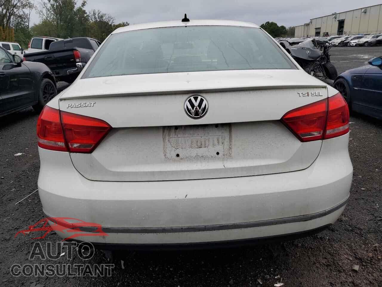 VOLKSWAGEN PASSAT 2014 - 1VWCT7A36EC045100