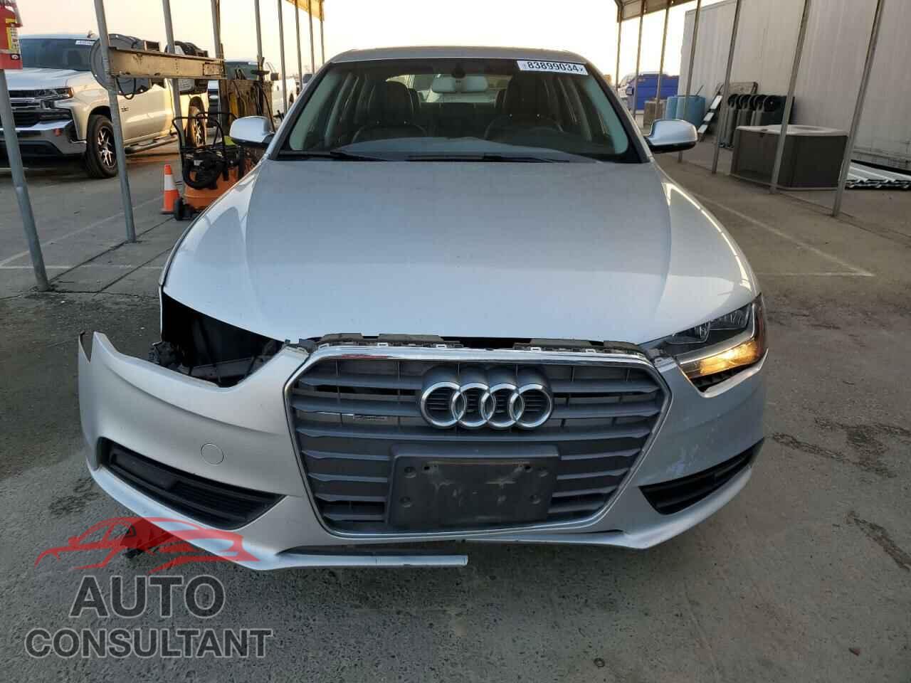 AUDI A4 2013 - WAUBFAFL9DN033390