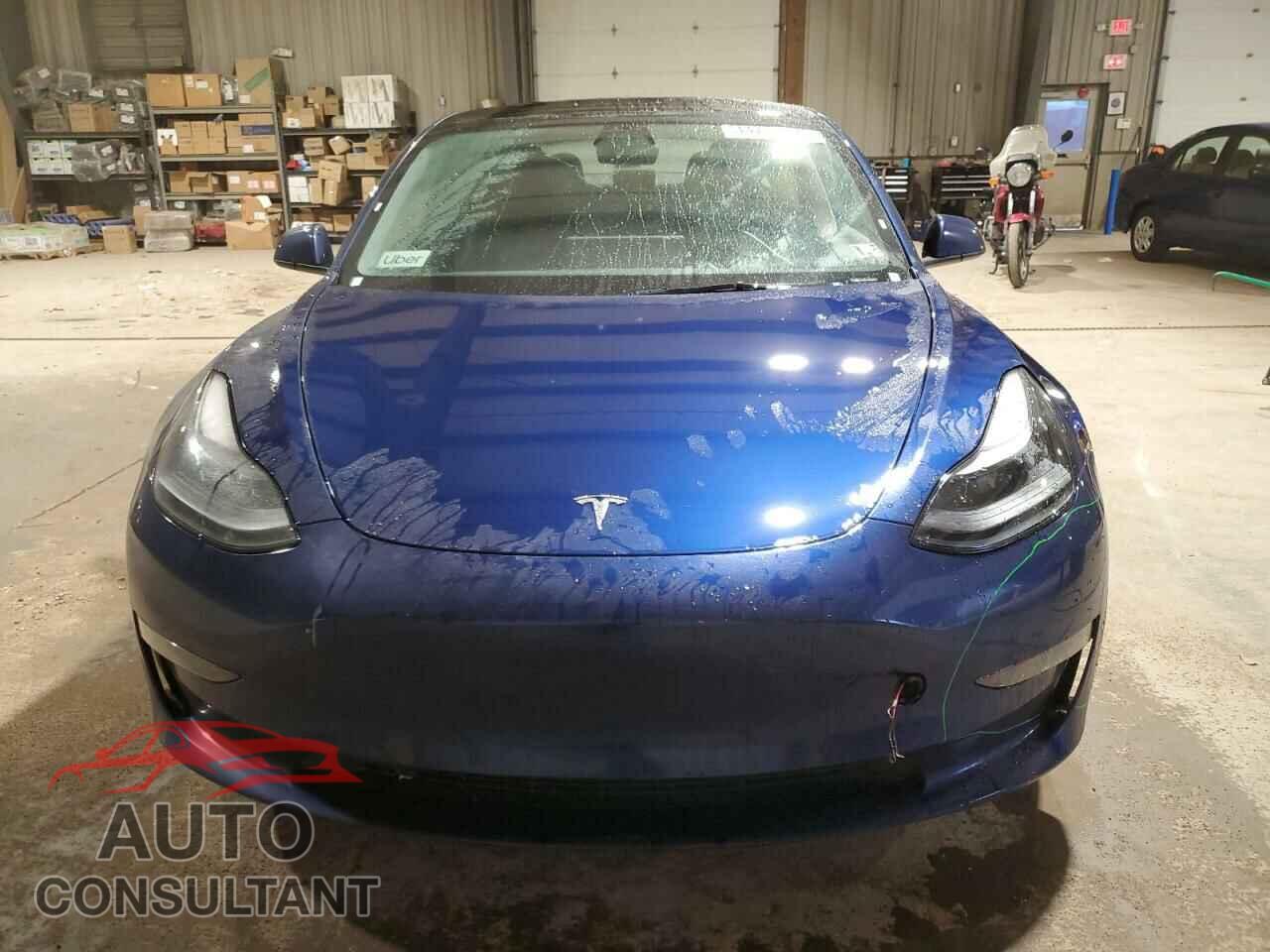TESLA MODEL 3 2022 - 5YJ3E1EA4NF289124