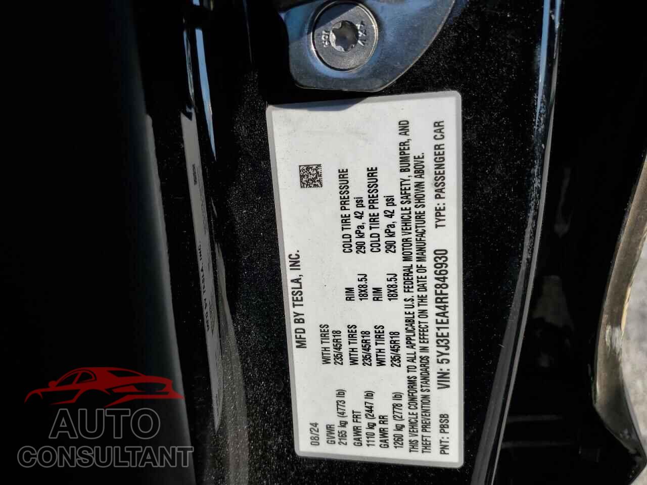 TESLA MODEL 3 2024 - 5YJ3E1EA4RF846930