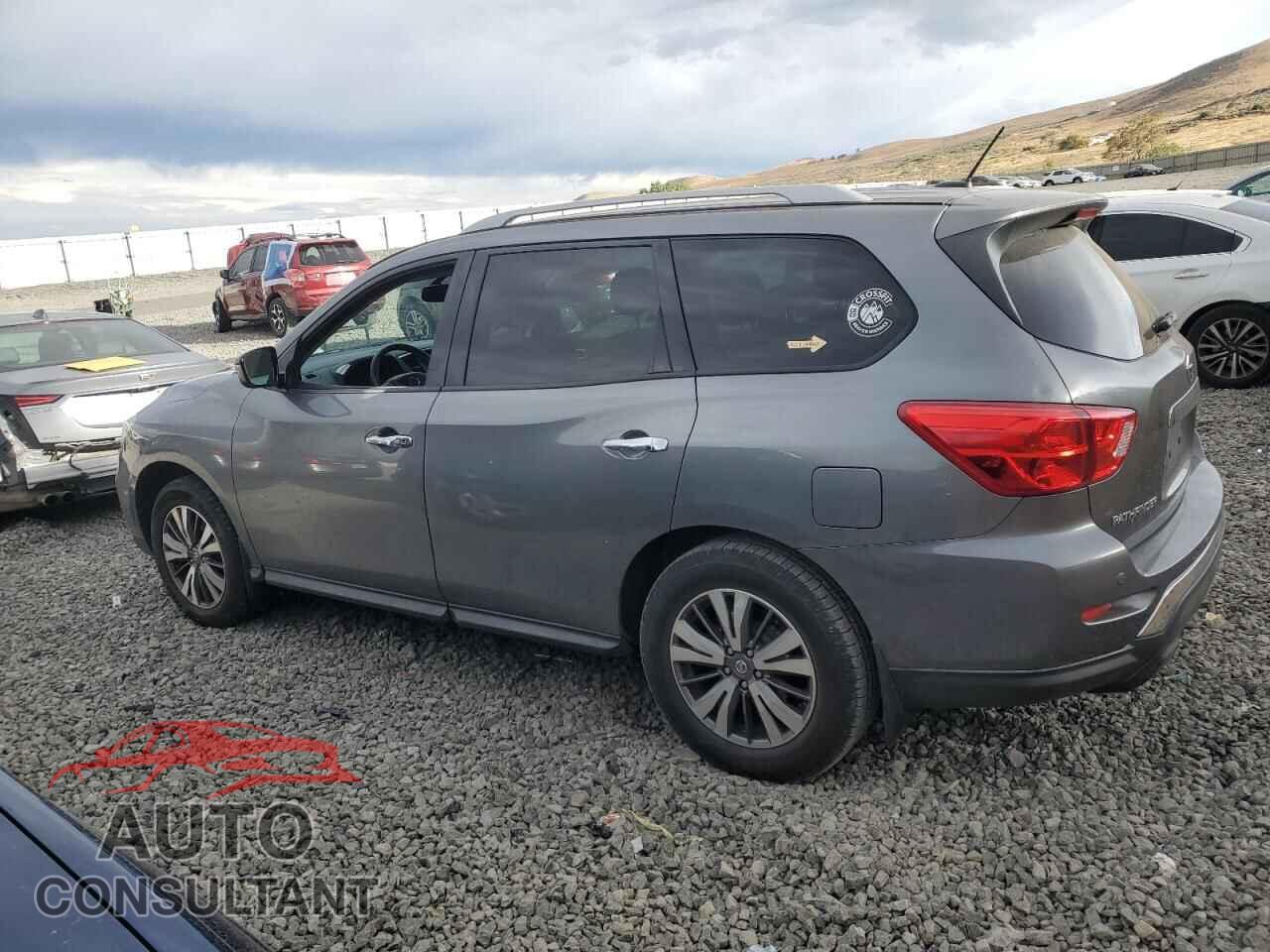 NISSAN PATHFINDER 2017 - 5N1DR2MM1HC647111