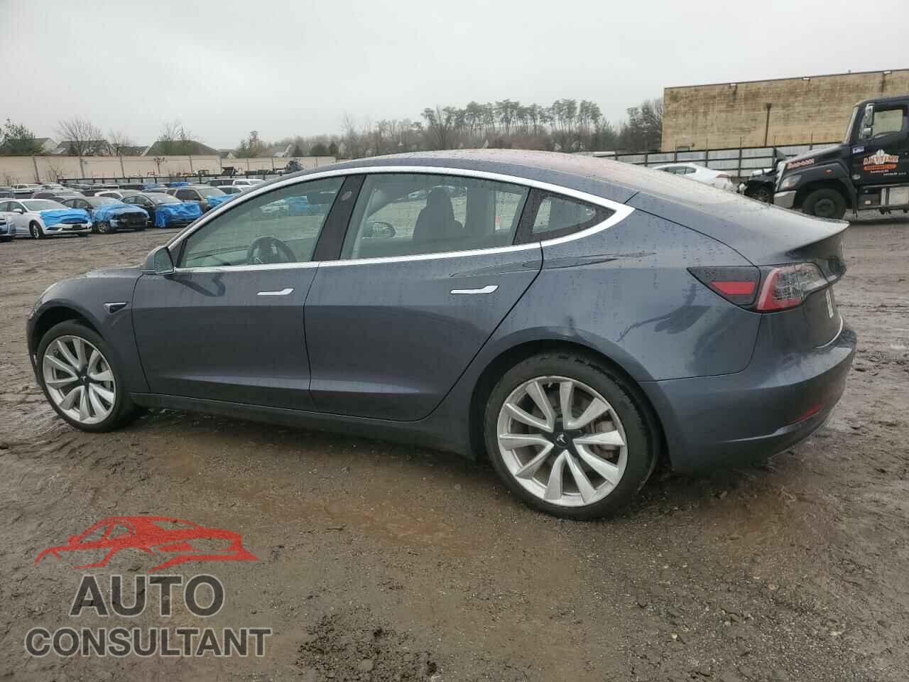 TESLA MODEL 3 2018 - 5YJ3E1EA7JF020030