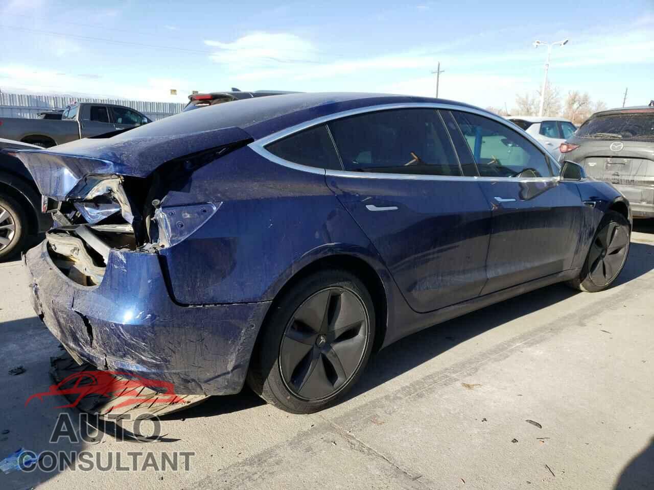 TESLA MODEL 3 2018 - 5YJ3E1EB7JF120153