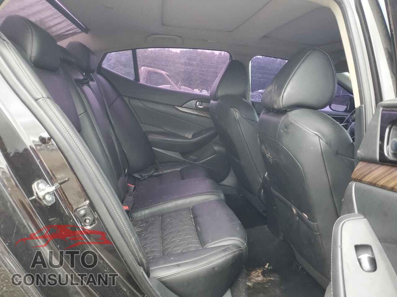 NISSAN MAXIMA 2017 - 1N4AA6AP2HC405602
