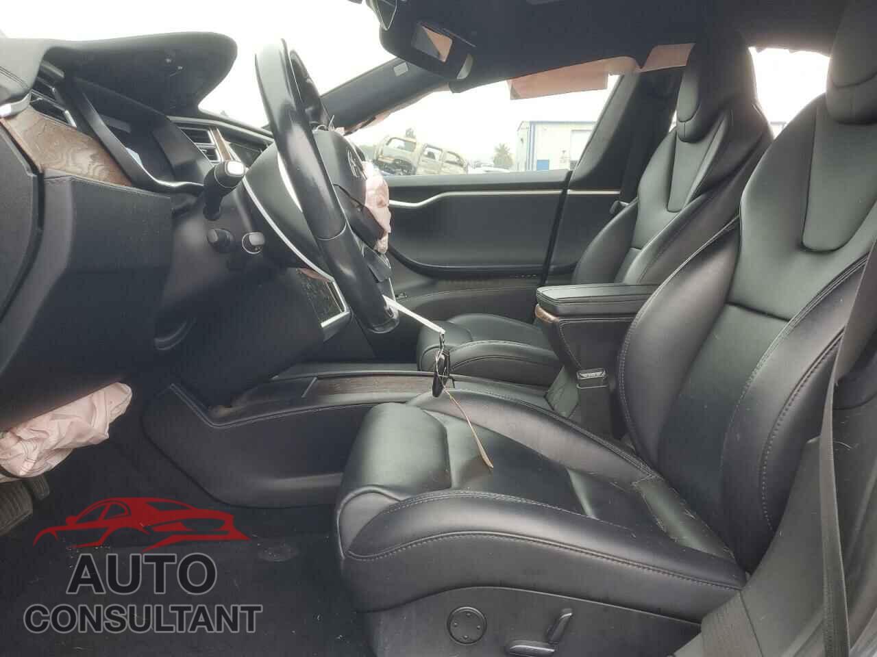 TESLA MODEL S 2017 - 5YJSA1E2XHF231703