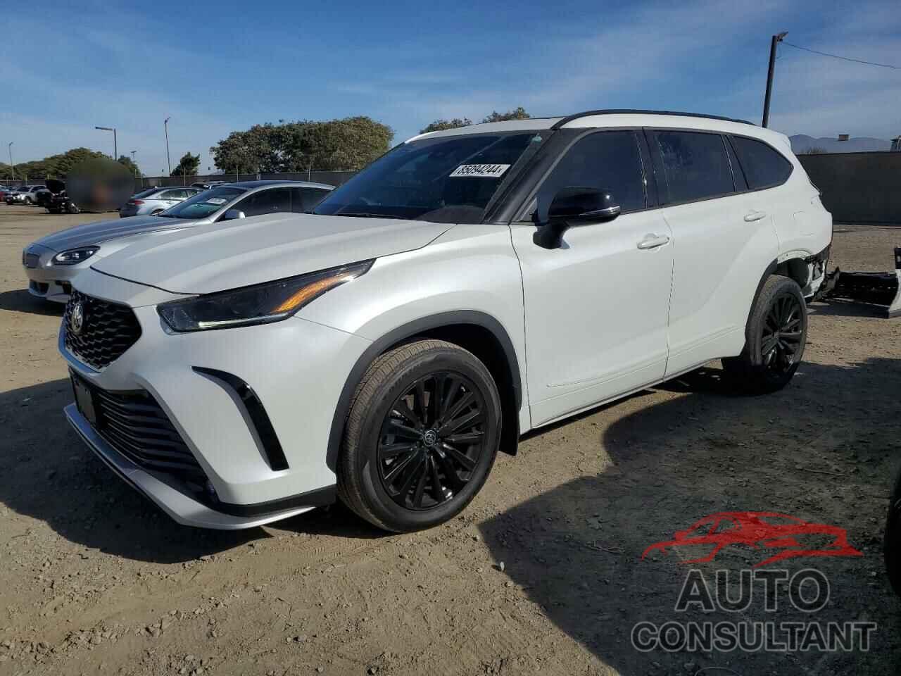TOYOTA HIGHLANDER 2023 - 5TDKDRBH6PS008695