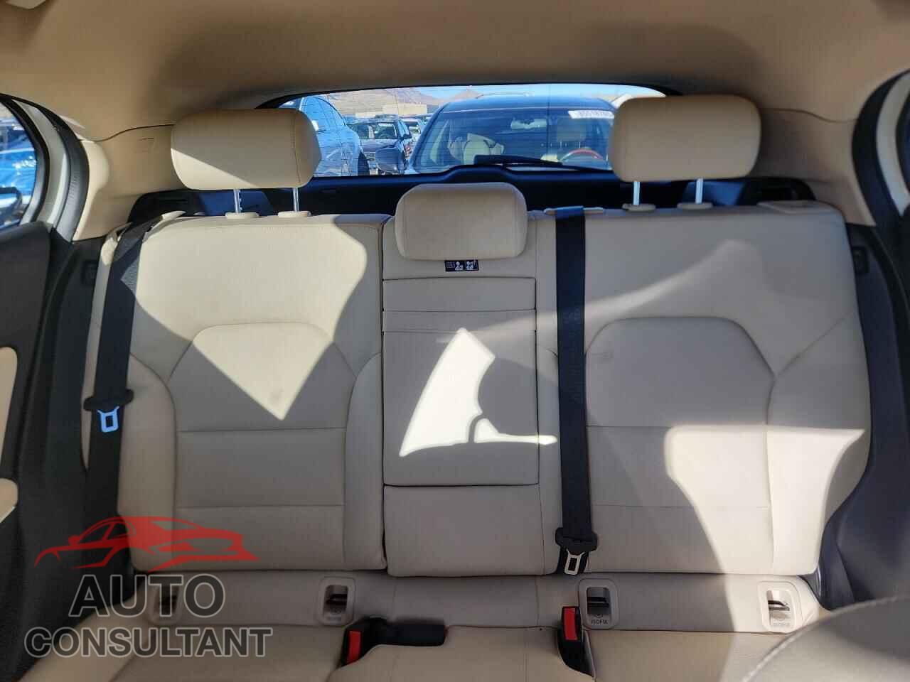 MERCEDES-BENZ GLA-CLASS 2018 - WDCTG4GB2JJ405015
