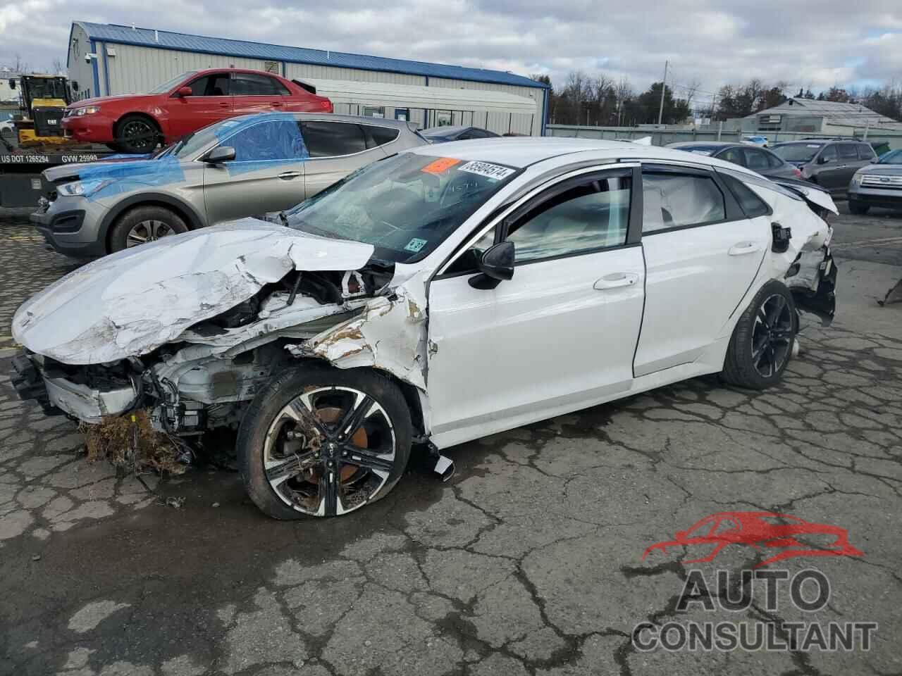 KIA K5 2022 - 5XXG64J26NG143450