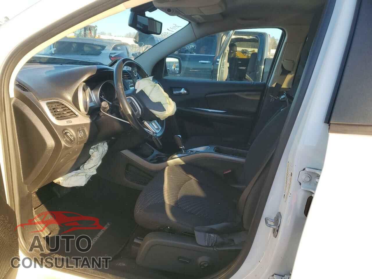 DODGE JOURNEY 2015 - 3C4PDCBB8FT734982