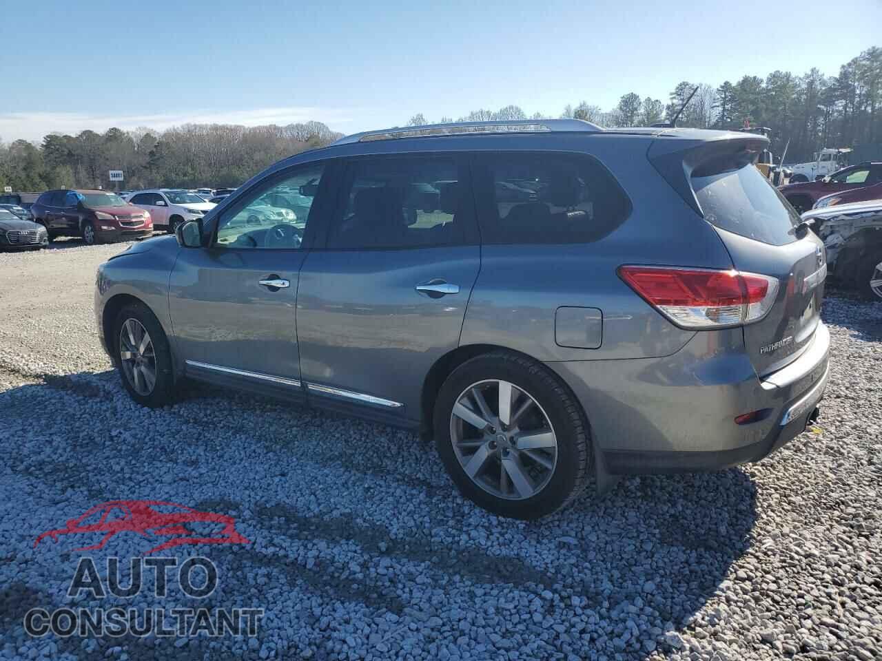 NISSAN PATHFINDER 2015 - 5N1AR2MN4FC671315