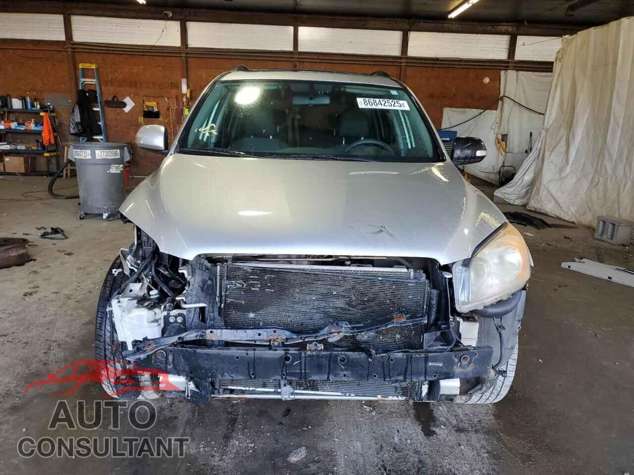TOYOTA RAV4 2011 - JTMRF4DV9B5038108