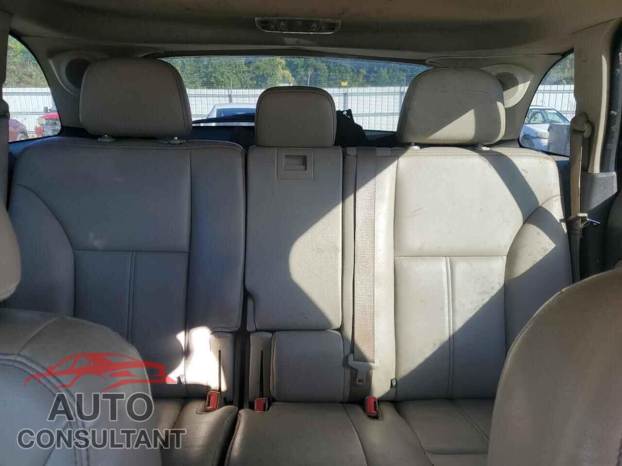 FORD EDGE 2011 - 2FMDK3KC4BBA18020