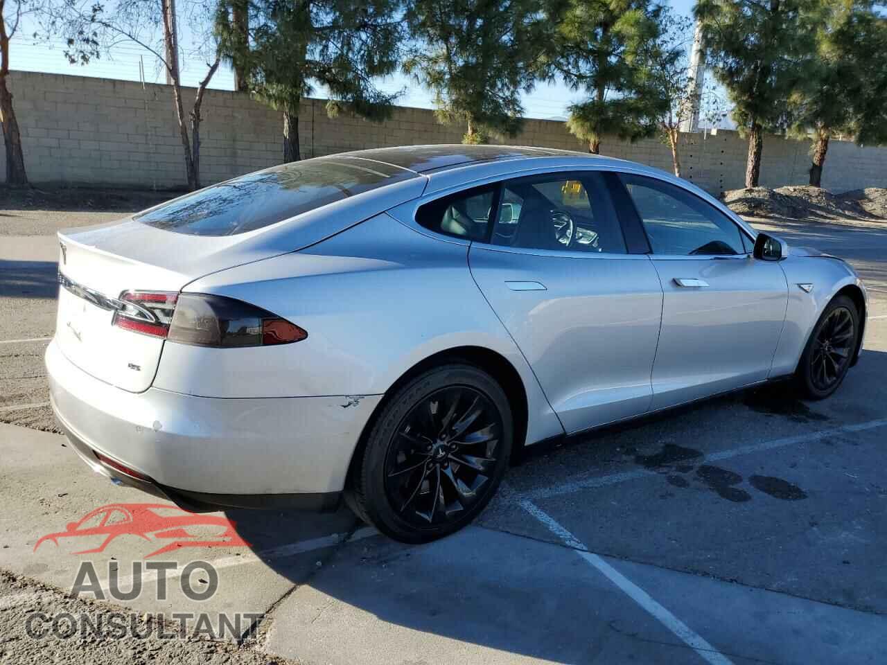 TESLA MODEL S 2013 - 5YJSA1CN7DFP27193