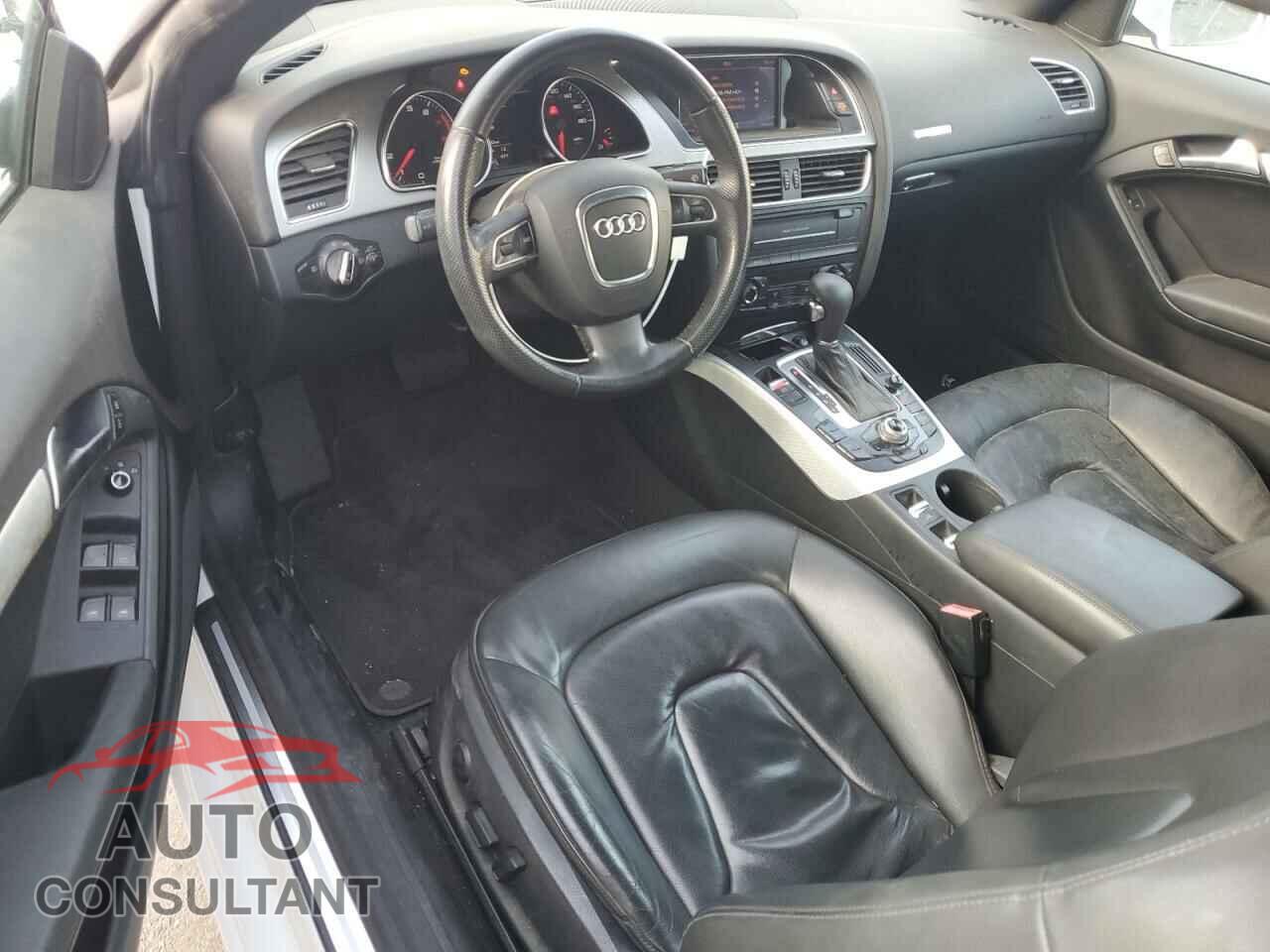 AUDI A5 2011 - WAUJFAFH7BN017953