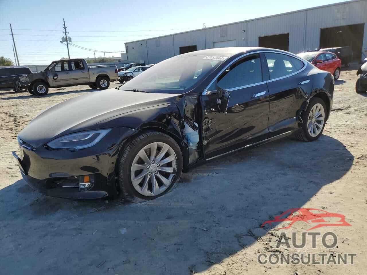 TESLA MODEL S 2018 - 5YJSA1E28JF270215