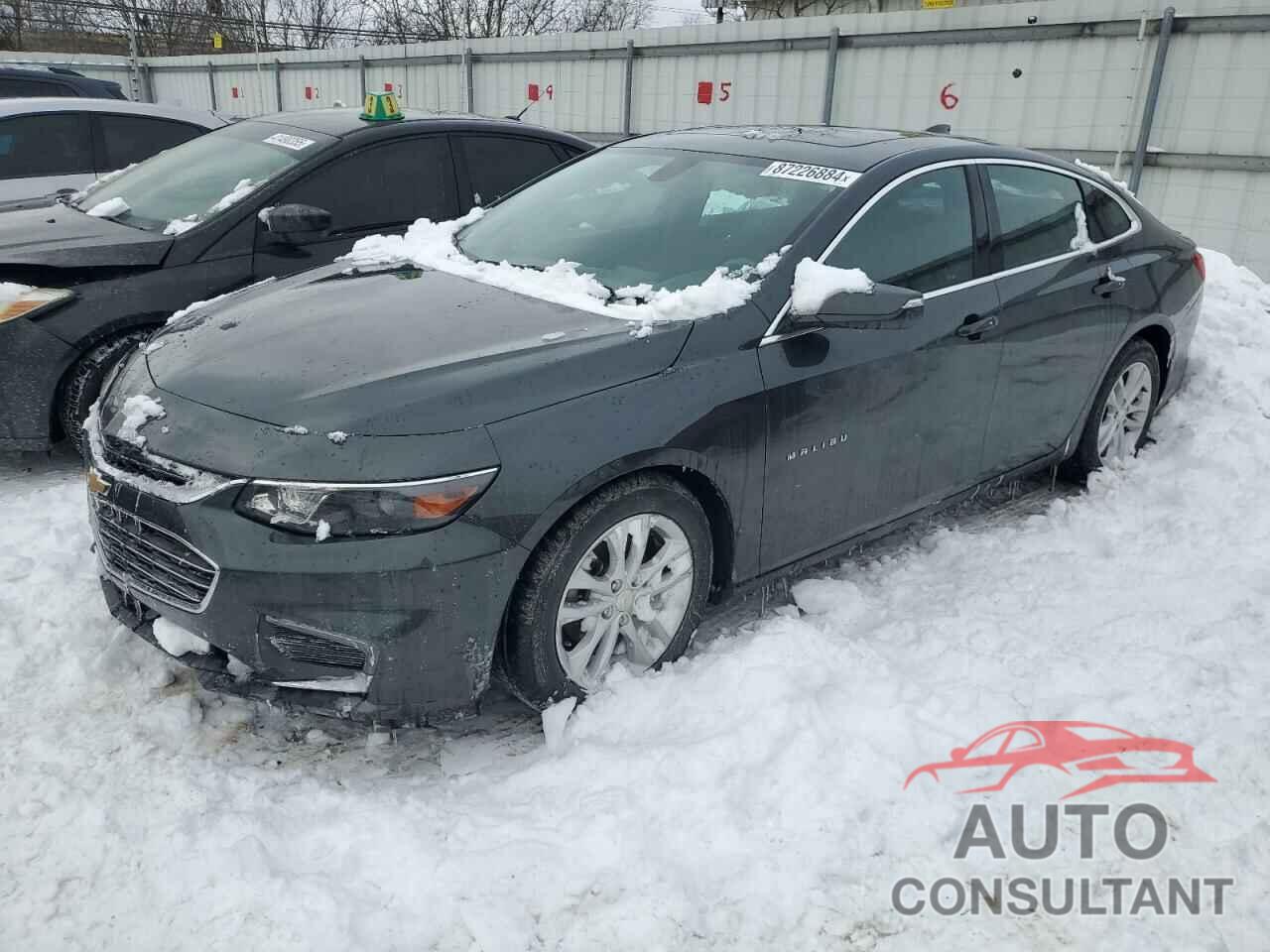 CHEVROLET MALIBU 2017 - 1G1ZE5ST3HF114556