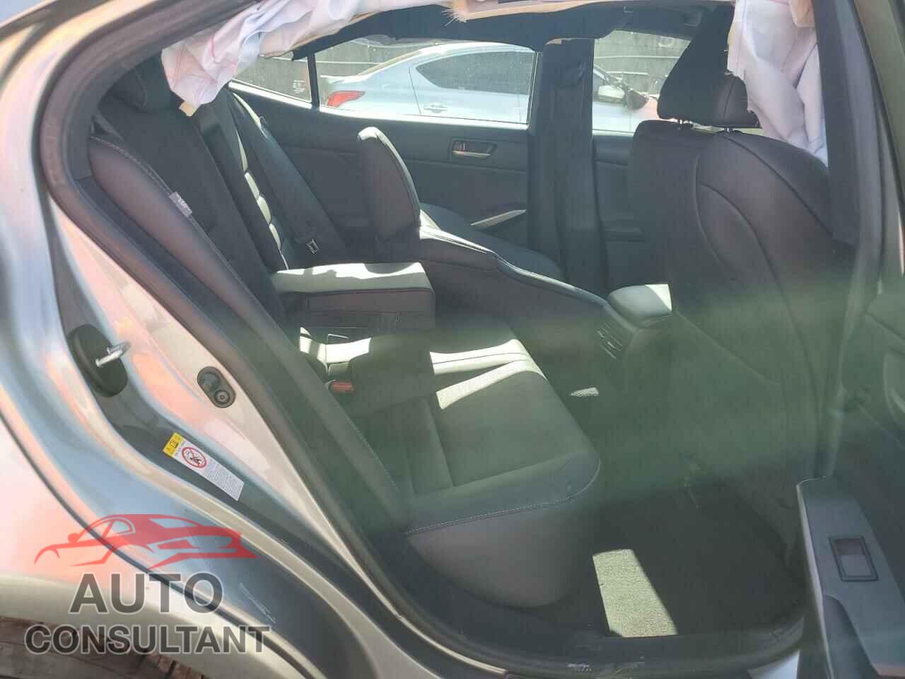 LEXUS IS 2019 - JTHBA1D21K5085703