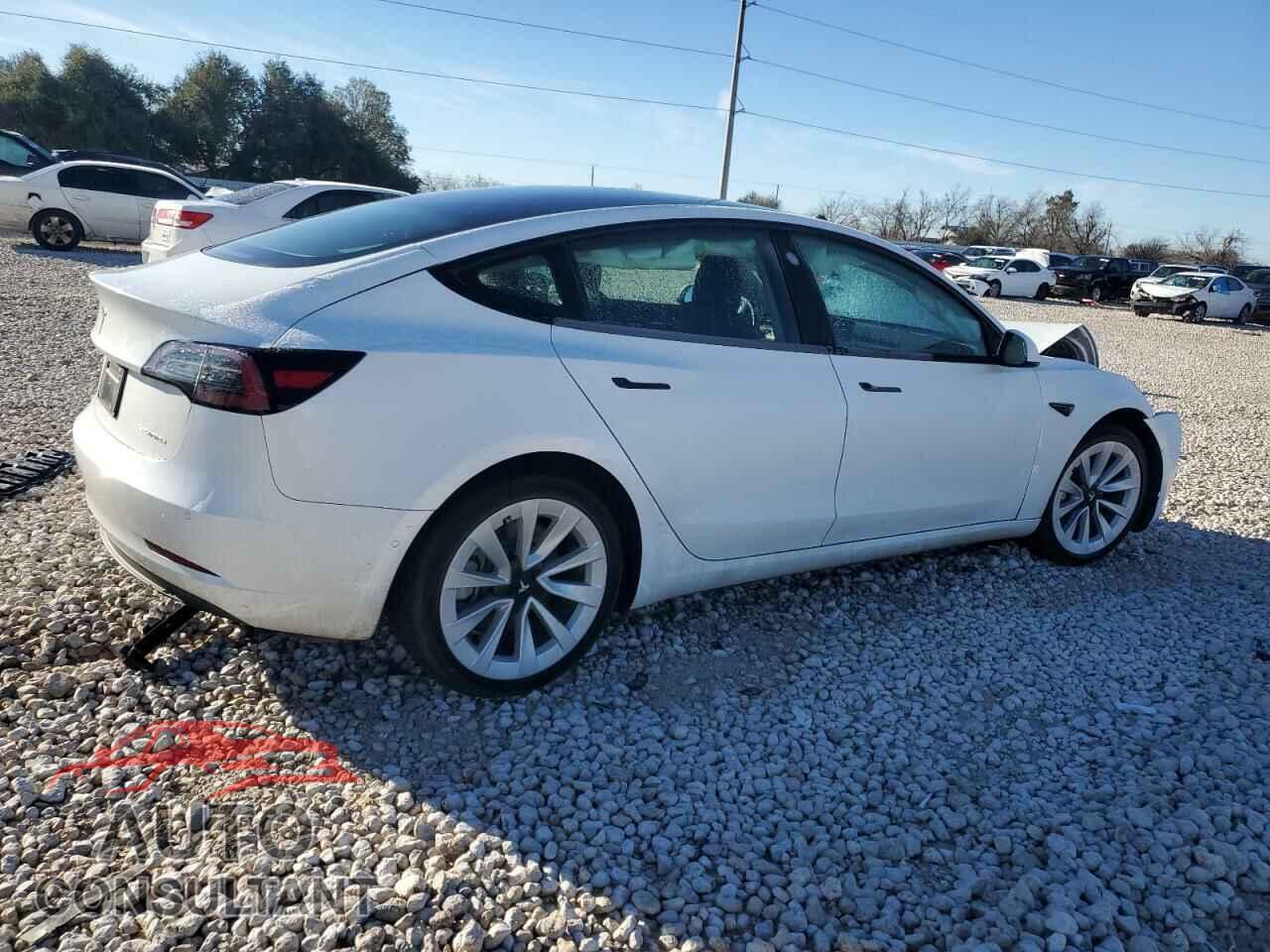 TESLA MODEL 3 2022 - 5YJ3E1EB8NF273310