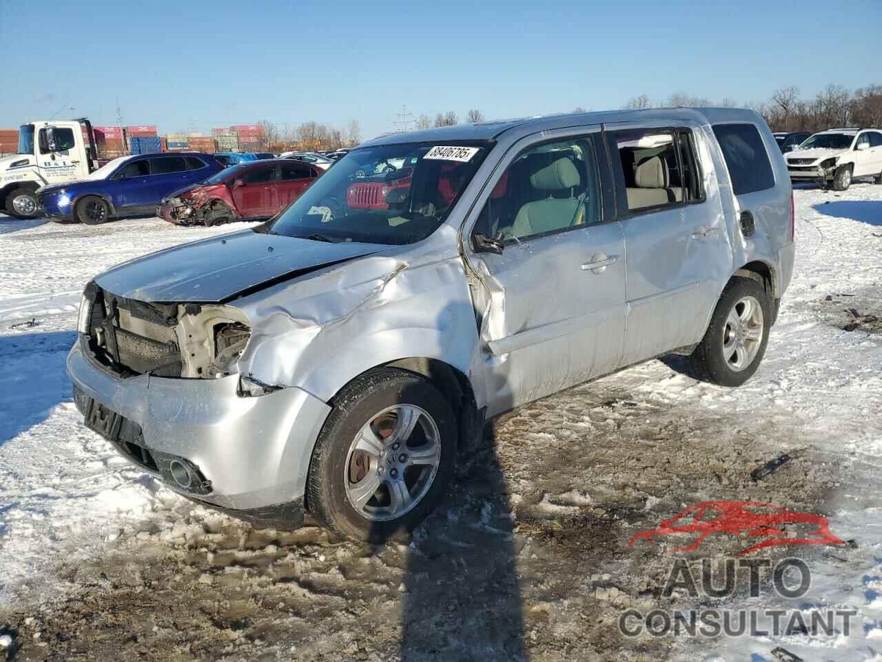 HONDA PILOT 2013 - 5FNYF4H46DB029090