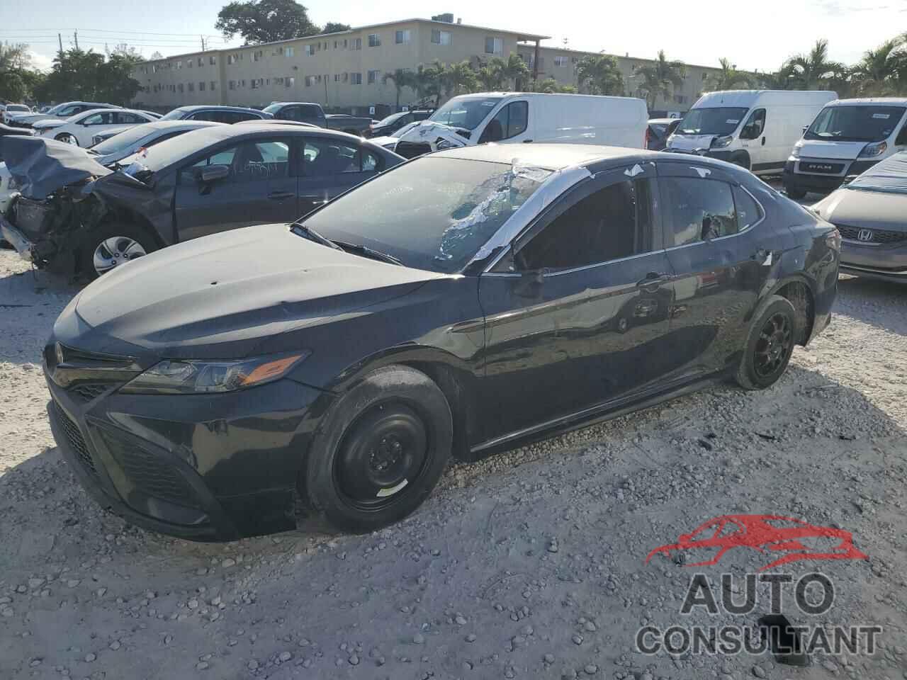 TOYOTA CAMRY 2021 - 4T1G11AKXMU581213
