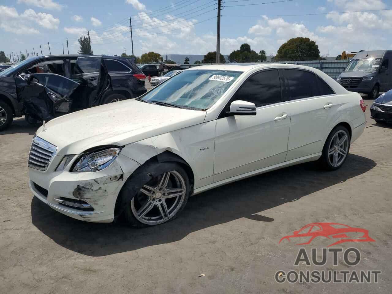 MERCEDES-BENZ E-CLASS 2012 - WDDHF5KB5CA560176