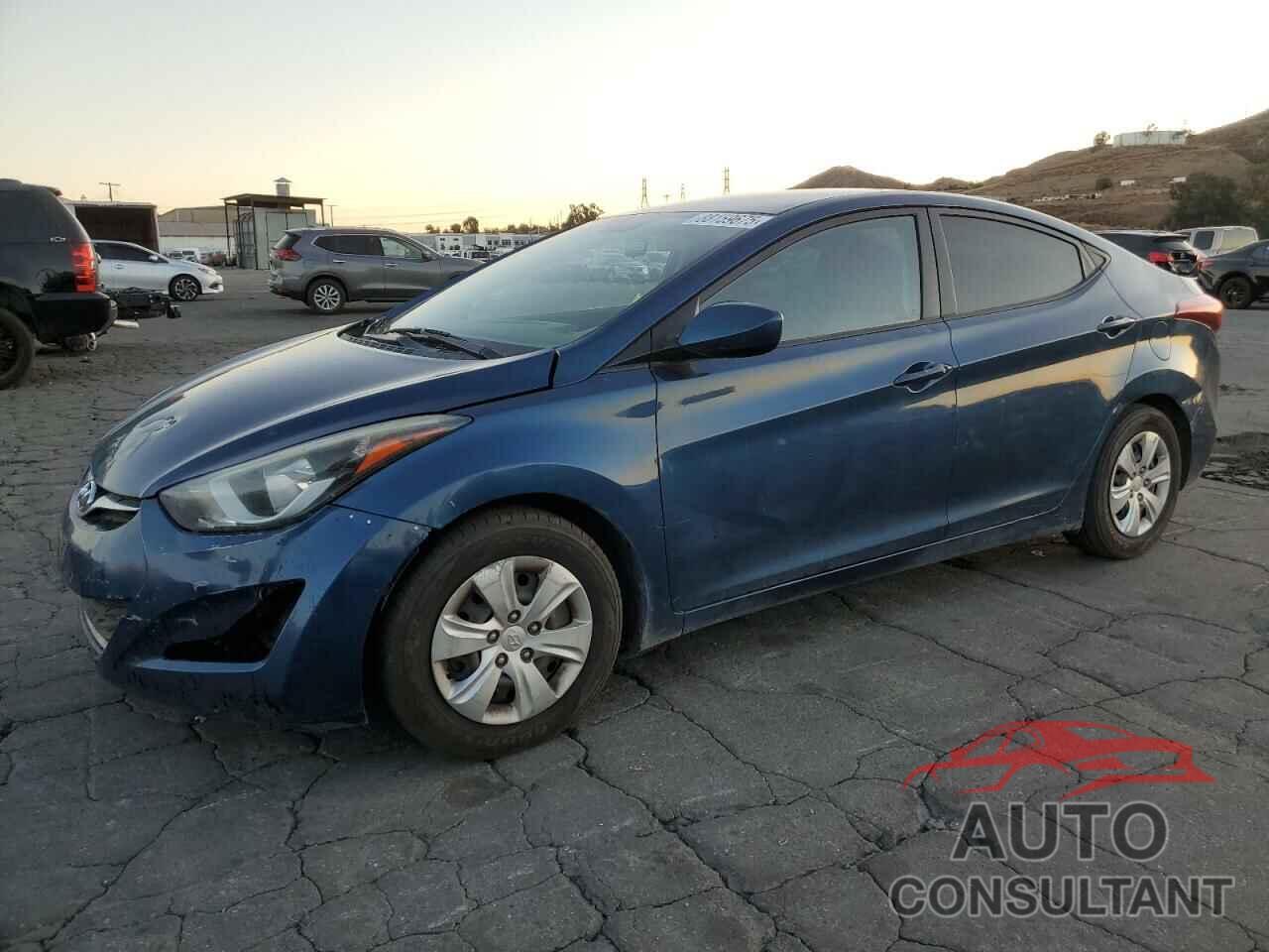 HYUNDAI ELANTRA 2016 - KMHDH4AE1GU542833