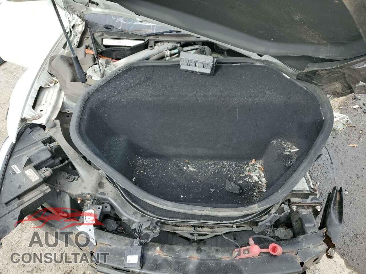 TESLA MODEL S 2015 - 5YJSA1S27FF089182